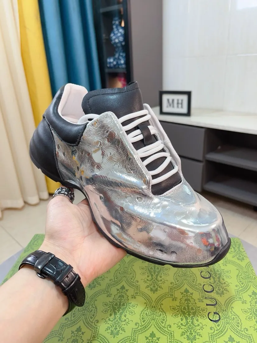 Men's shoes 💰560🌹🌹【GUCCI】pop-up casual sneakers with daddy outsole, breathable and comfortable, easy to walk, versatile style for trendy men, upper with cowhide edge and rhinestone design on the outsole➕genuine leather lining➕Gucci's popular original outsole, sports and running style, super comfortable. Code number 38-44